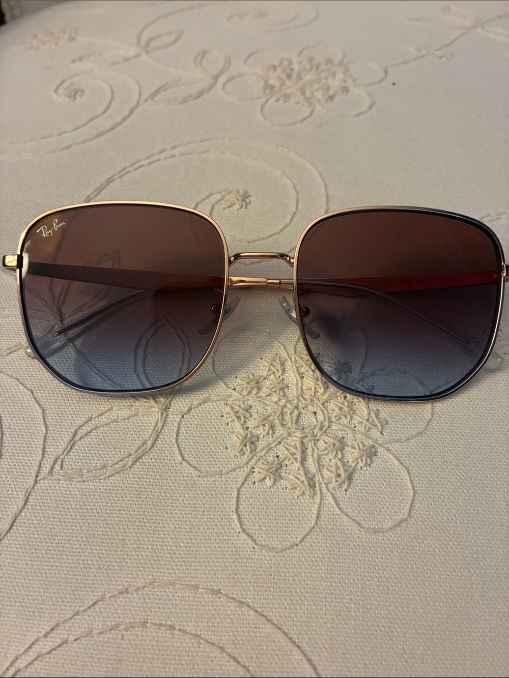 Ray-Ban Gold Frame Sunglasses with Rose Brown to Blue PuGradient Lenses like new